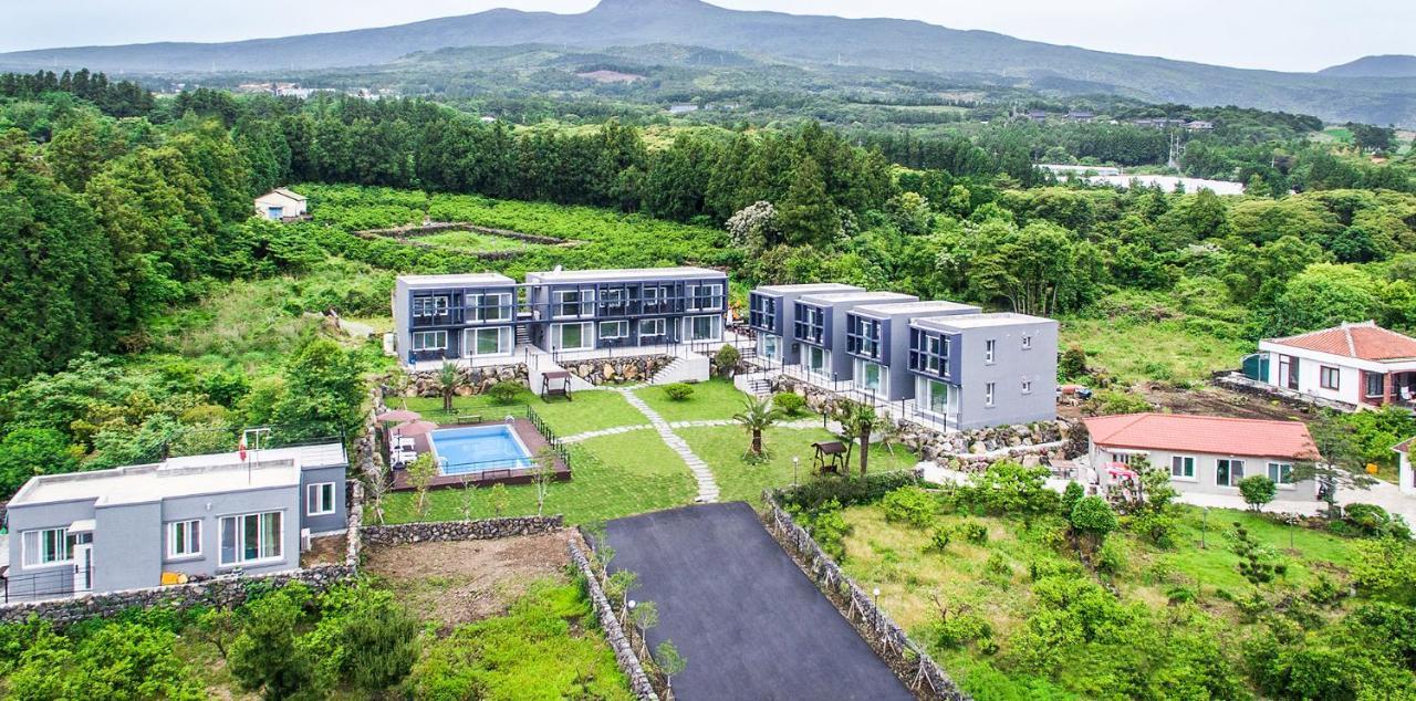 Donnaeko Pension Seogwipo Exterior foto